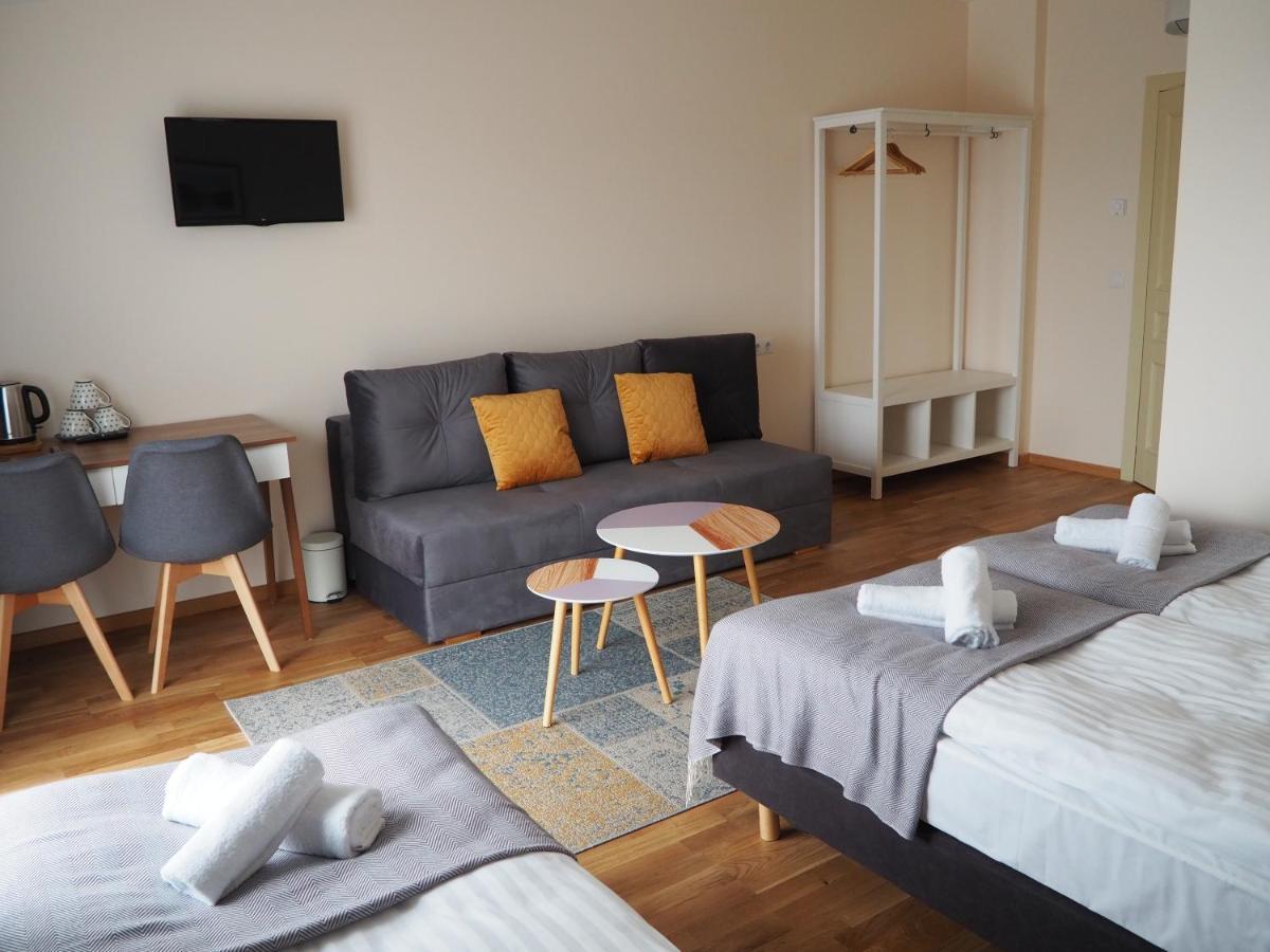 Sveciu Namai Zara Hotel Tytuvenai Eksteriør billede